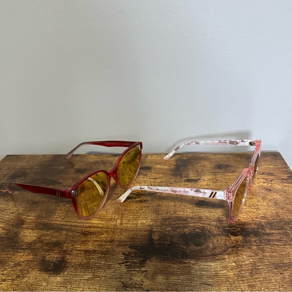 Blenders Sunglasses - Picture 6 of 16